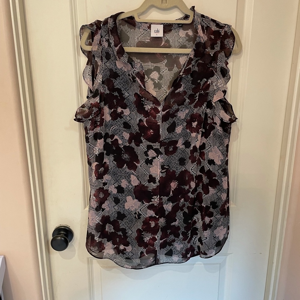 CAbi 3618 Weaver Floral Ruffle Sleeveless Blouse Top w/ Cami
